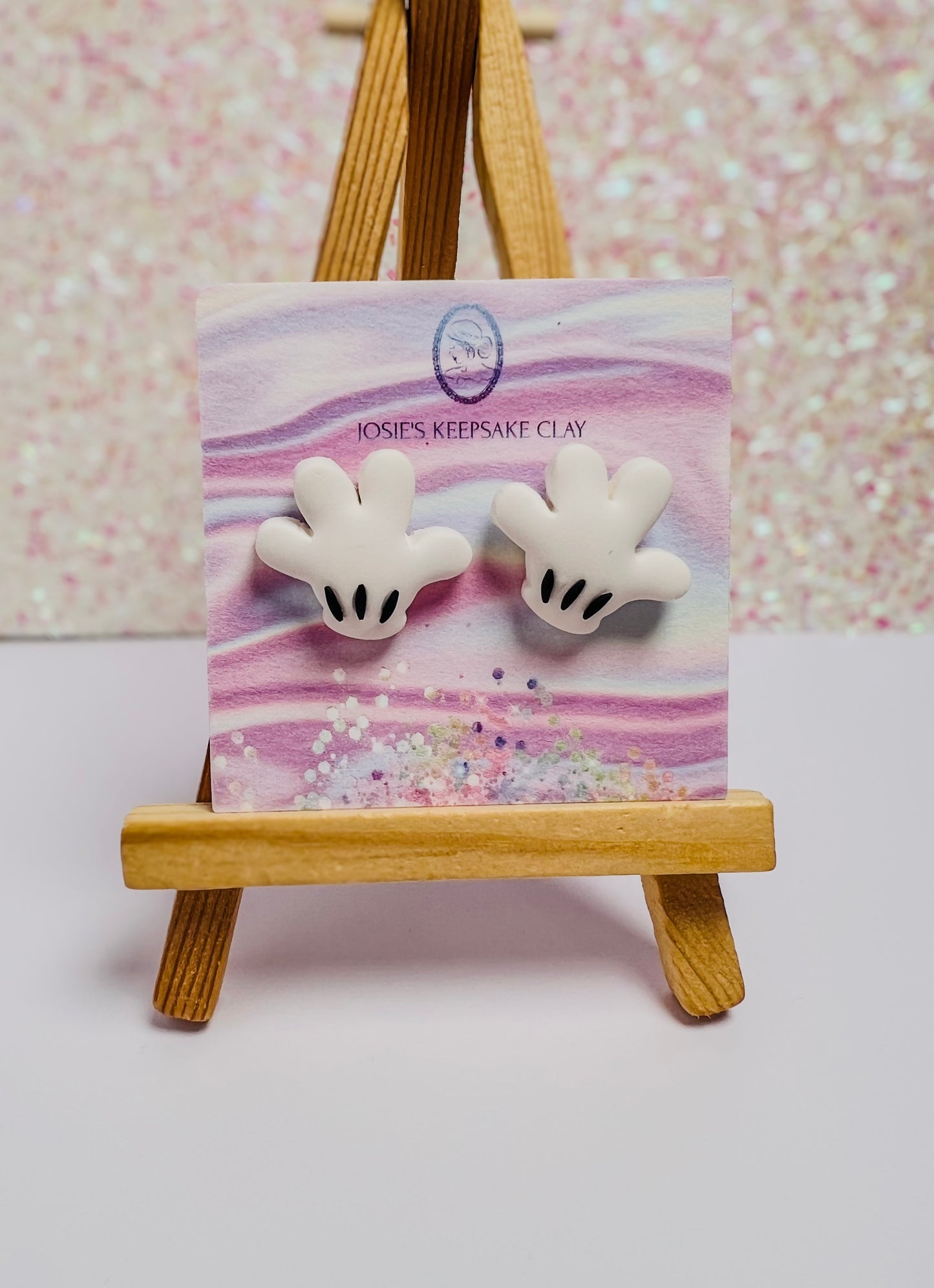 Mouse glove studs