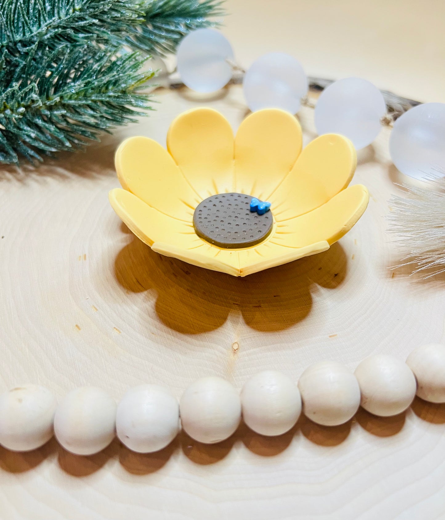 Yellow flower trinket dish